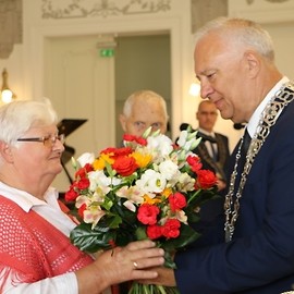 powiększ zdjęcie: Legniczanie świętowali złote gody