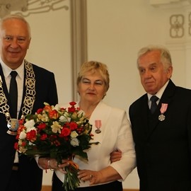powiększ zdjęcie: Legniczanie świętowali złote gody