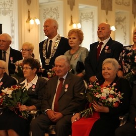 powiększ zdjęcie: Legniczanie świętowali złote gody