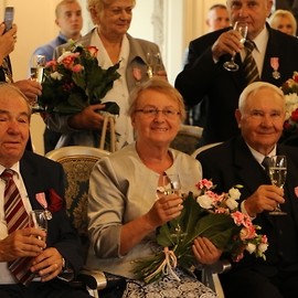 powiększ zdjęcie: Legniczanie świętowali złote gody