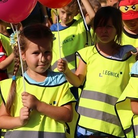 powiększ zdjęcie: Legnicka Paraolimpiada to fajna zabawa dla kilkuset dzieci i młodzieży
