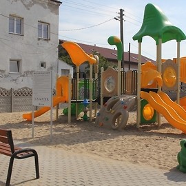 Na Starych Piekarach powstał piękny plac zabaw