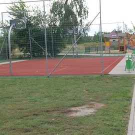 powiększ zdjęcie: LBO2018. Przy ul. Goździkowej powstał piękny ogród rekreacyjny