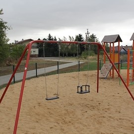 powiększ zdjęcie: LBO2018. Przy ul. Goździkowej powstał piękny ogród rekreacyjny