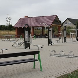 powiększ zdjęcie: LBO2018. Przy ul. Goździkowej powstał piękny ogród rekreacyjny