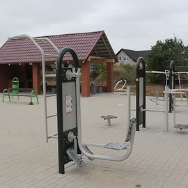 powiększ zdjęcie: LBO2018. Przy ul. Goździkowej powstał piękny ogród rekreacyjny