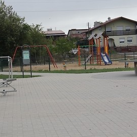 powiększ zdjęcie: LBO2018. Przy ul. Goździkowej powstał piękny ogród rekreacyjny