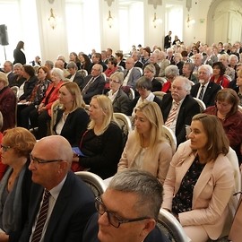 powiększ zdjęcie: Laureaci Nagrody Kulturalnej Śląska wyróżnieni w Legnicy