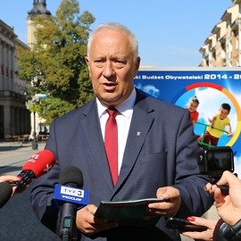 powiększ zdjęcie: Prezydent zachęca do głosowania w LBO: -Bierz sprawy w swoje ręce