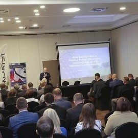 powiększ zdjęcie: Legnica ma klaster odnawialnych źródeł energii. Odbyła się konferencja