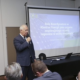 powiększ zdjęcie: Legnica ma klaster odnawialnych źródeł energii. Odbyła się konferencja