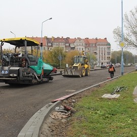 Przebudowa ul. Leszczyńskiej. Końcowe prace na jezdni wschodniej