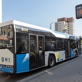 W poniedziałek 12 listopada autobusy kursują jak w niedzielę i święta