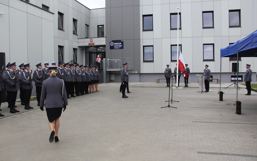 Pożegnanie z numerem 997 w Legnicy. Z policją połączy nas CPR we Wrocławiu