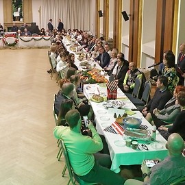 Jedyna taka wigilia. W Legnicy narody świata kolędują przy jednym stole
