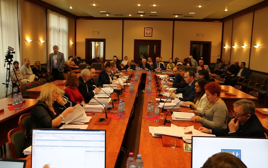 Mimo destrukcyjnych działań radnych PiS i KO, nasze miasto ma budżet na rok 2019