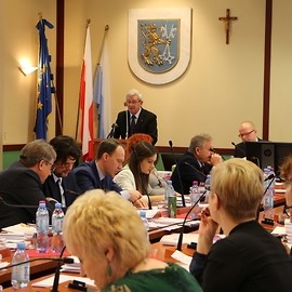 powiększ zdjęcie: Budżet 2019 zaspokoi wiele potrzeb mieszkańców i rozwoju miasta