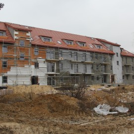 powiększ zdjęcie: Budujemy kolejne ekologiczne i nowoczesne mieszkania dla legniczan