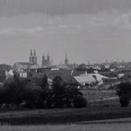 powiększ zdjęcie: Jak żyli i pracowali legniccy urzędnicy w 1945 r.? Poznaj historię miasta