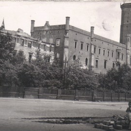powiększ zdjęcie: Jak żyli i pracowali legniccy urzędnicy w 1945 r.? Poznaj historię miasta