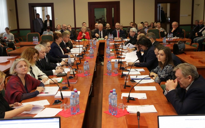 Sesja Rady Miejskiej. Zobacz, co uchwalili radni