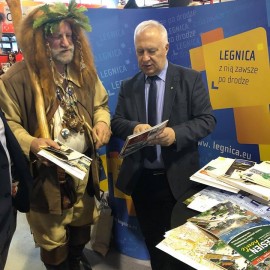 powiększ zdjęcie: Nasze miasto spodobało się na targach turystycznych w Dreźnie