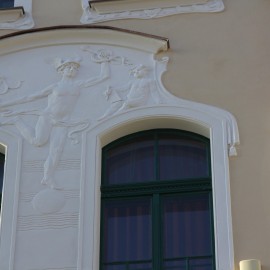 powiększ zdjęcie: Secesyjna kamieniczka w Rynku powróciła do świetności