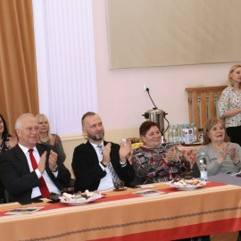 powiększ zdjęcie: Prezydent Tadeusz Krzakowski spotkał się z kombatantami i pionierami