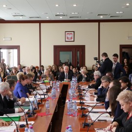Rada przyjęła uchwały dostosowujące legnickie szkoły do wymogów reformy edukacji