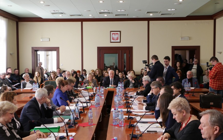 Rada przyjęła uchwały dostosowujące legnickie szkoły do wymogów reformy edukacji