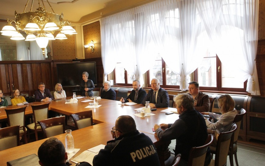 Strajk nauczycieli. Uczniowie legnickich szkół otrzymają opiekę