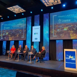 powiększ zdjęcie: Smart City Forum. Prezydent Krzakowski: - Dialog z mieszkańcami jest nieoceniony