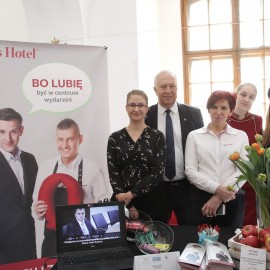 powiększ zdjęcie: Legnickie Targi Edukacyjne. Bogata oferta dla absolwentów podstawówek i gimnazjów