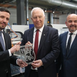 powiększ zdjęcie: Półtora tysiąca maszyn na światowym poziomie wyprodukowała firma Eckert