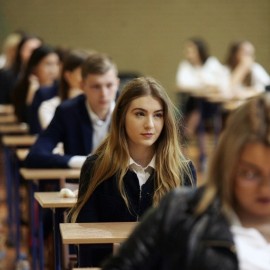powiększ zdjęcie: Matura 2019 w Legnicy
