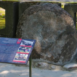 powiększ zdjęcie: Relikty legnickich pomników PRL-u trafiły do lapidarium