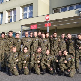 VII LO w Legnicy wśród certyfikowanych przez MON Wojskowych Klas Mundurowych