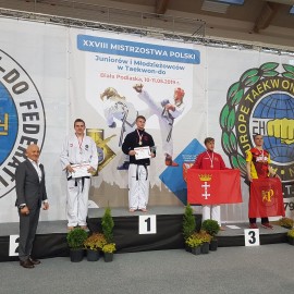 powiększ zdjęcie: Juniorzy Legnickiego Klubu Taekwon-do
