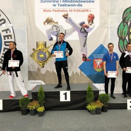 powiększ zdjęcie: Juniorzy Legnickiego Klubu Taekwon-do