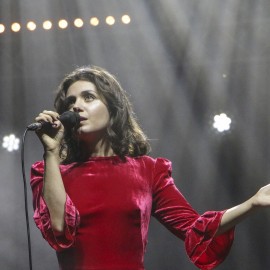 powiększ zdjęcie: Pół wieku z Cantatem. Piłkarze Miedzi i Madrygał zaśpiewają cantatowo