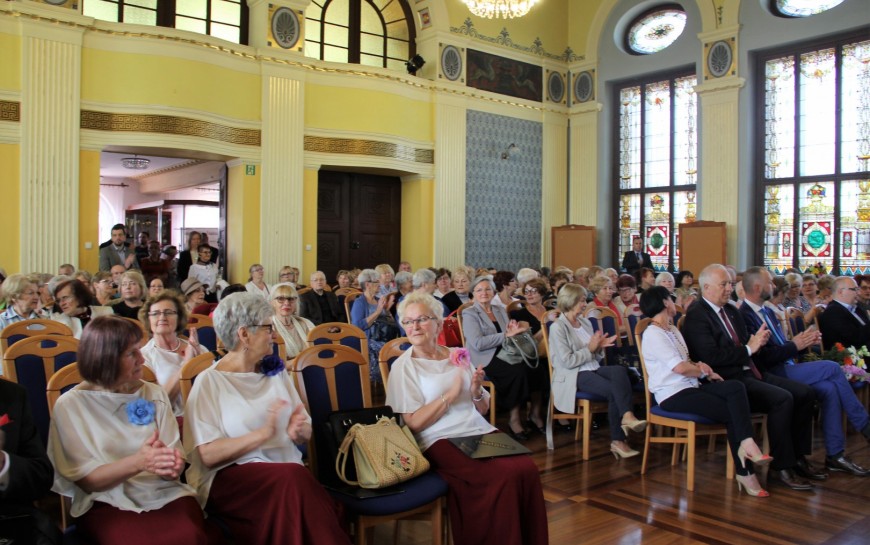 Legnicki Uniwersytet Trzeciego Wieku zakończył kolejny rok akademicki