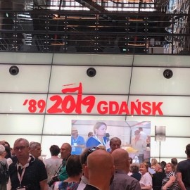 powiększ zdjęcie: Wierni demokracji. Nie damy sobie odebrać podmiotowości obywatelskiej
