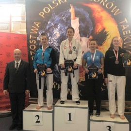 powiększ zdjęcie: Trwa dobra passa legnickiego taekwon-do
