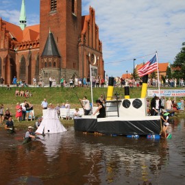 XXI Spływ Samoróbek. Titanic wreszcie dopłynął do portu i wygrał
