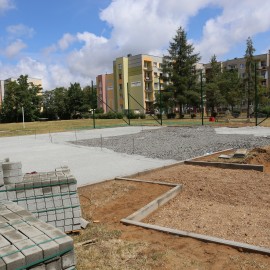 powiększ zdjęcie: LBO 2019. Na Piekarach B powstaje super kompleks sportowy