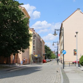 powiększ zdjęcie: Kolejne kamienice przy ul. Pobożnego odzyskują dawny blask