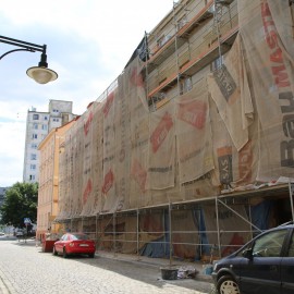 powiększ zdjęcie: Kolejne kamienice przy ul. Pobożnego odzyskują dawny blask