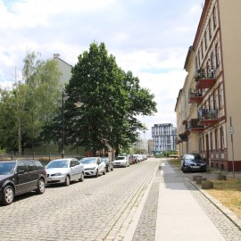 powiększ zdjęcie: Kolejne kamienice przy ul. Pobożnego odzyskują dawny blask
