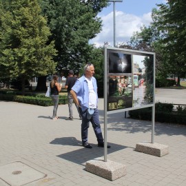 powiększ zdjęcie: W 10 rocznicę pamiętnego huraganu spotkaliśmy się w parku