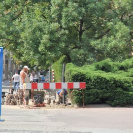 powiększ zdjęcie: Na ul. Złotoryjskiej zaświecą energooszczędne latarnie